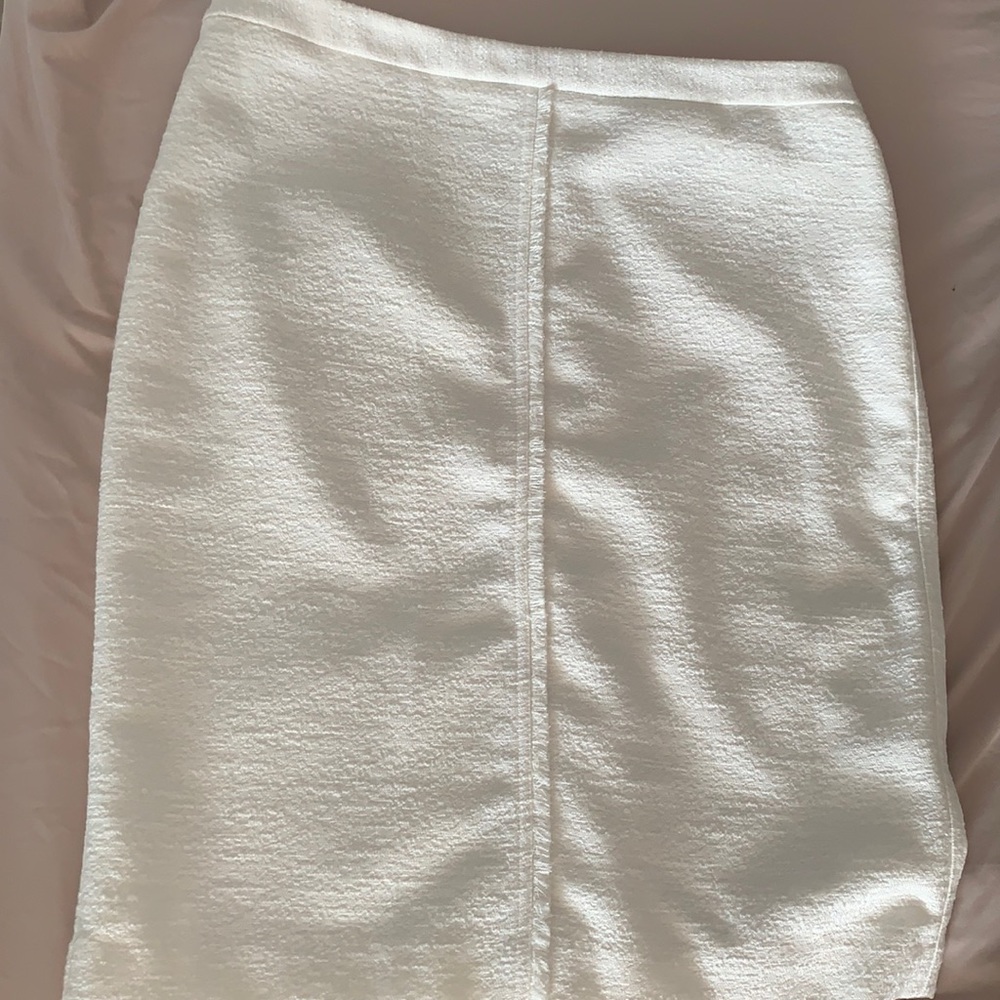Ann Taylor size 14 white skirt